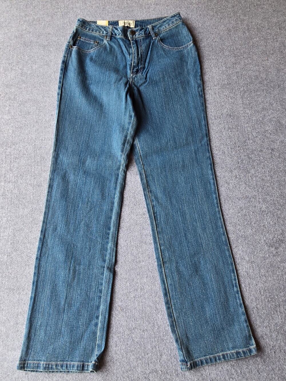 St. John's Bay Women's Jeans Stretch Classic Straight Leg Med Wash Size 8 NWT